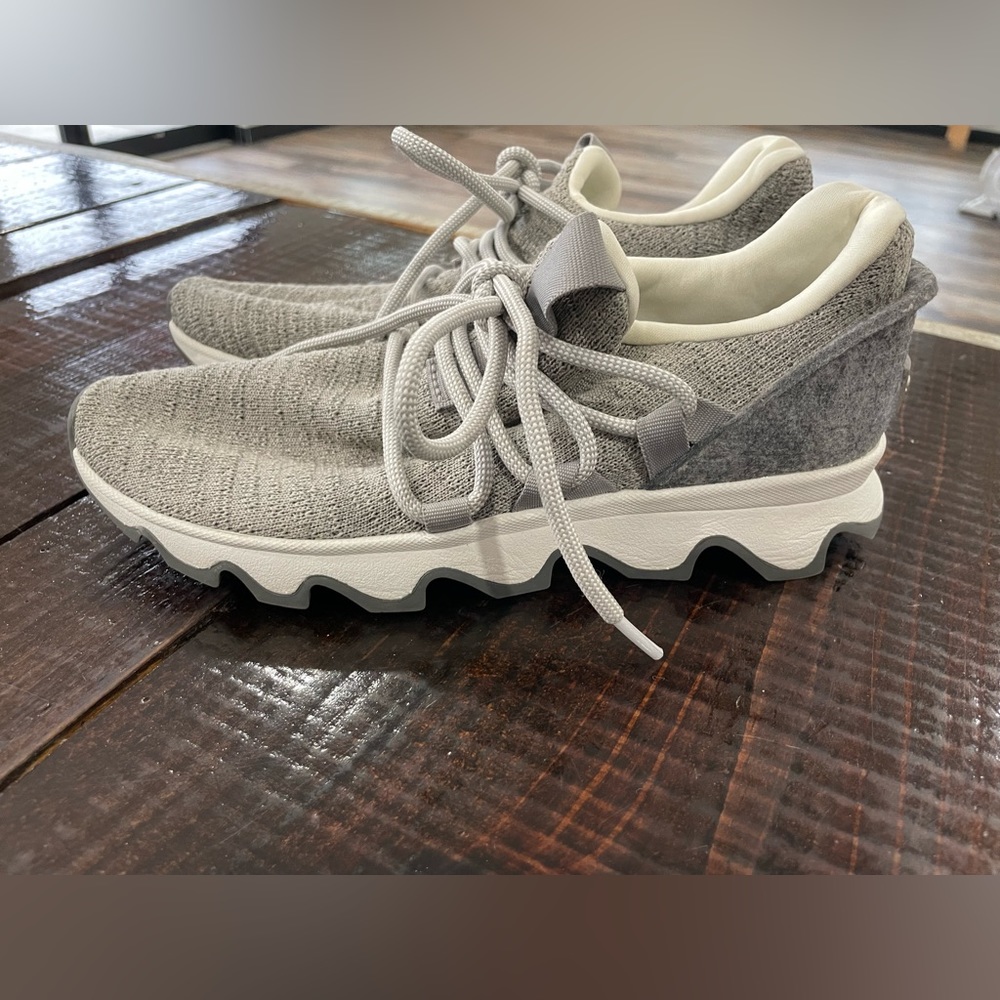 Sorel Sneakers EUC